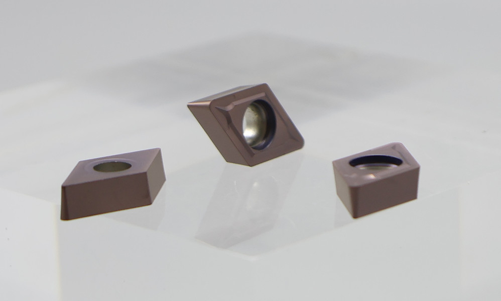 DCMT11T308 CNC Carbide Insert Cutter  External Turning Tools Carbide Insert Lathe Cutter Tool For Steel Semifinishing DC